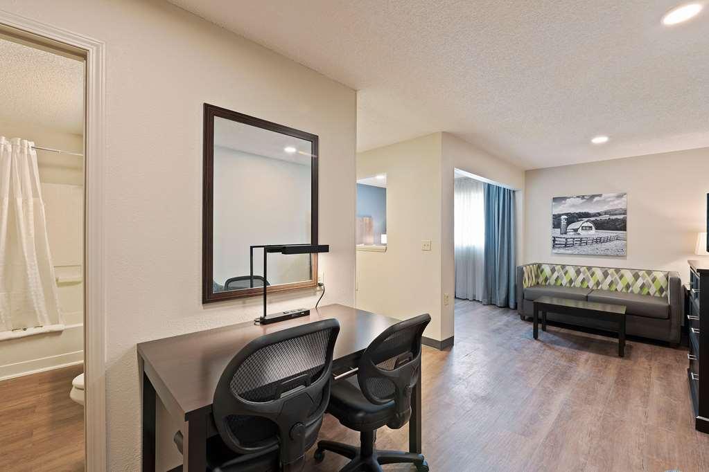 Extended Stay America Select Suites - Charlotte - University Place - E Mccullough Dr Pokoj fotografie