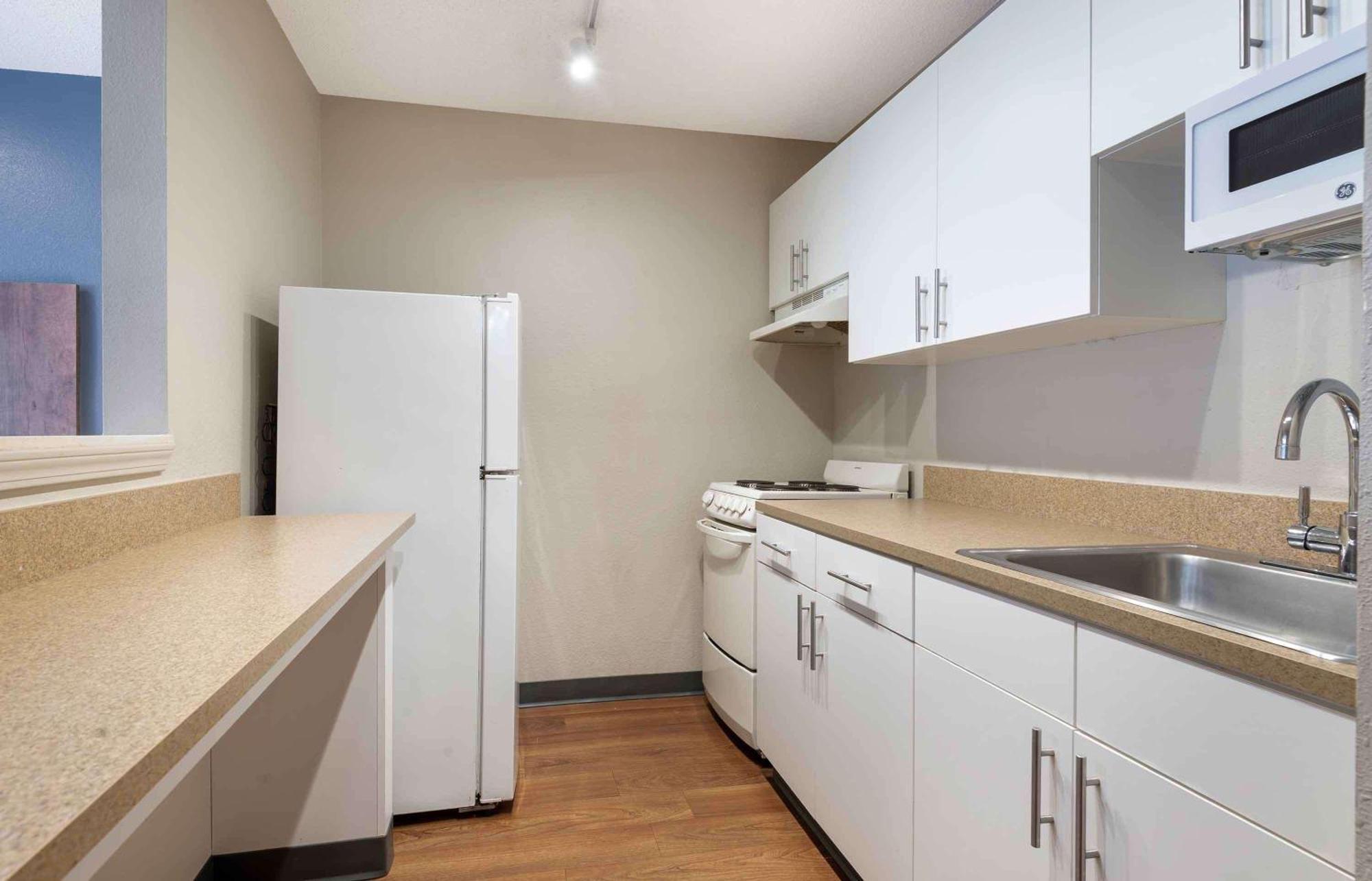 Extended Stay America Select Suites - Charlotte - University Place - E Mccullough Dr Exteriér fotografie