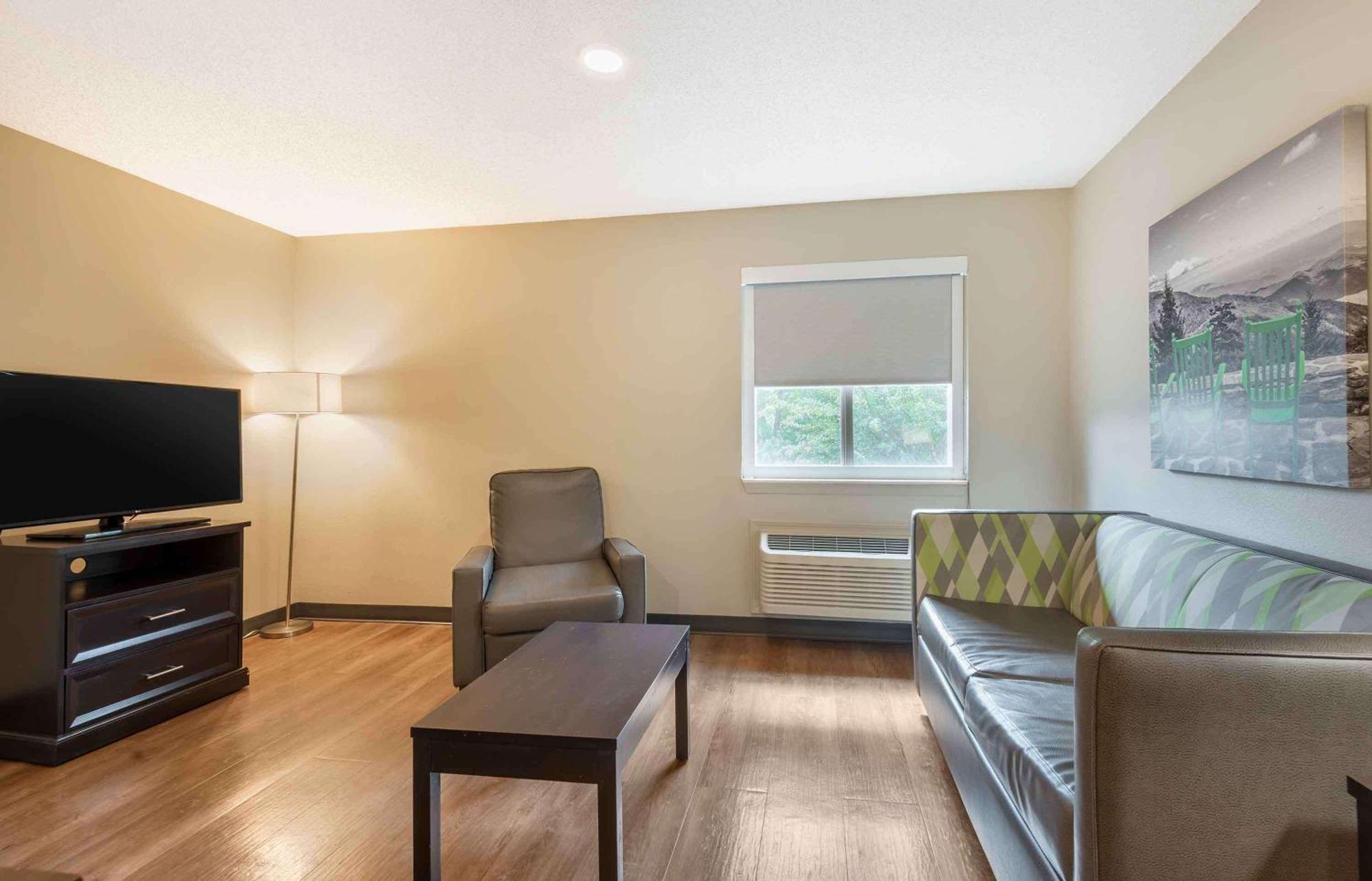 Extended Stay America Select Suites - Charlotte - University Place - E Mccullough Dr Exteriér fotografie