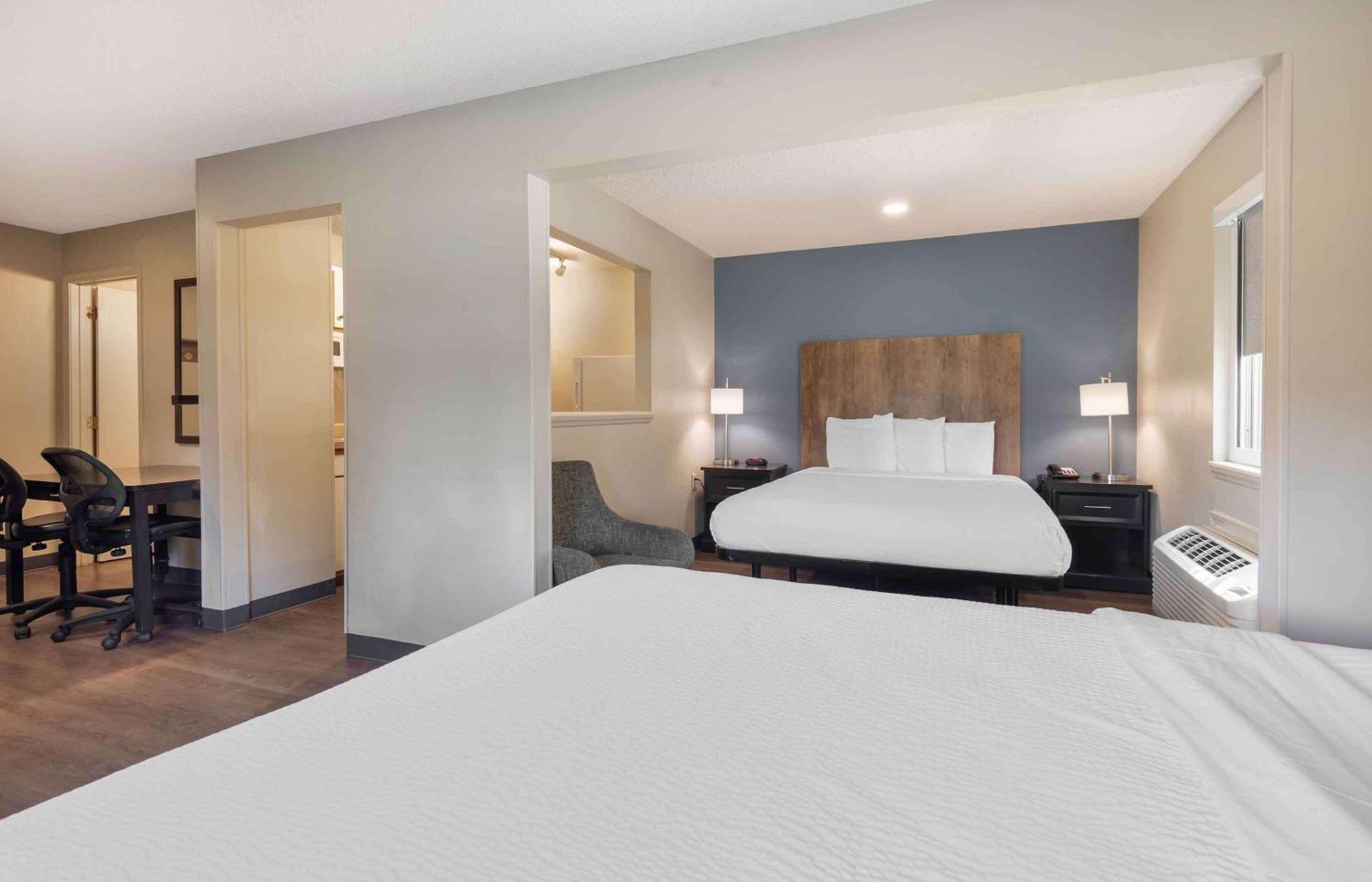 Extended Stay America Select Suites - Charlotte - University Place - E Mccullough Dr Exteriér fotografie