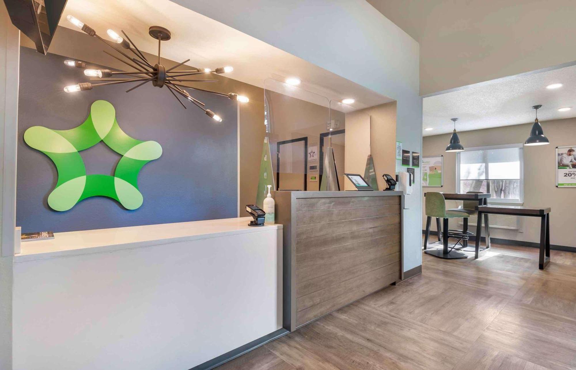 Extended Stay America Select Suites - Charlotte - University Place - E Mccullough Dr Exteriér fotografie