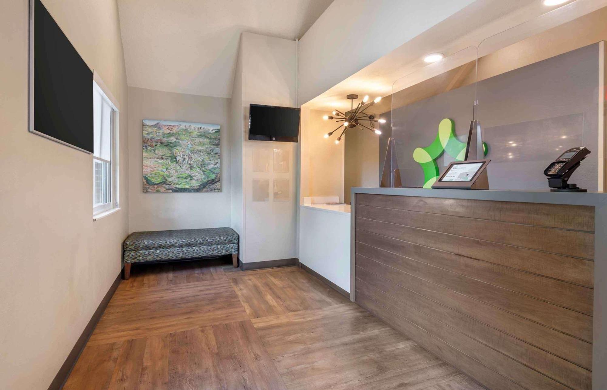 Extended Stay America Select Suites - Charlotte - University Place - E Mccullough Dr Exteriér fotografie