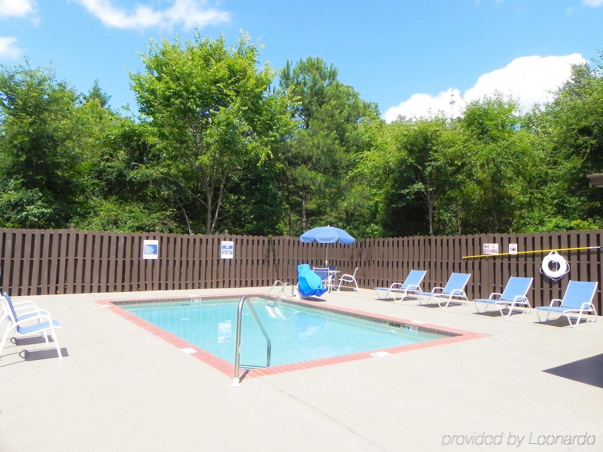 Extended Stay America Select Suites - Charlotte - University Place - E Mccullough Dr Exteriér fotografie