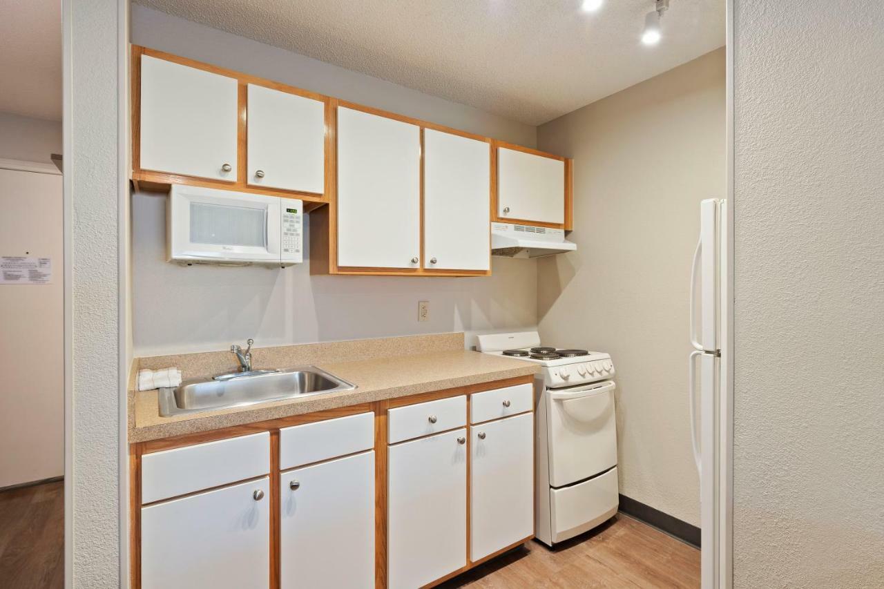 Extended Stay America Select Suites - Charlotte - University Place - E Mccullough Dr Exteriér fotografie
