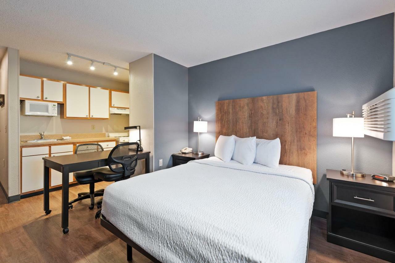 Extended Stay America Select Suites - Charlotte - University Place - E Mccullough Dr Exteriér fotografie
