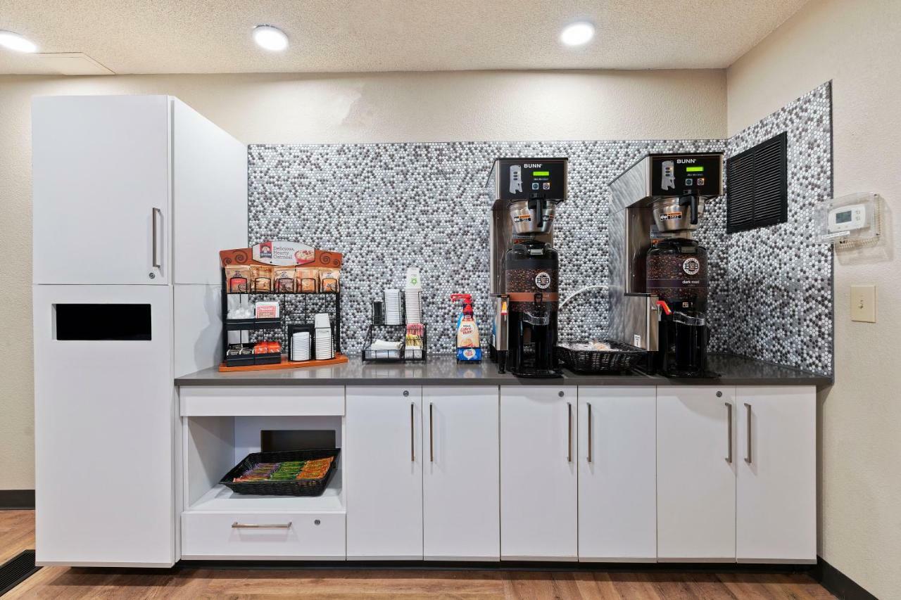 Extended Stay America Select Suites - Charlotte - University Place - E Mccullough Dr Exteriér fotografie