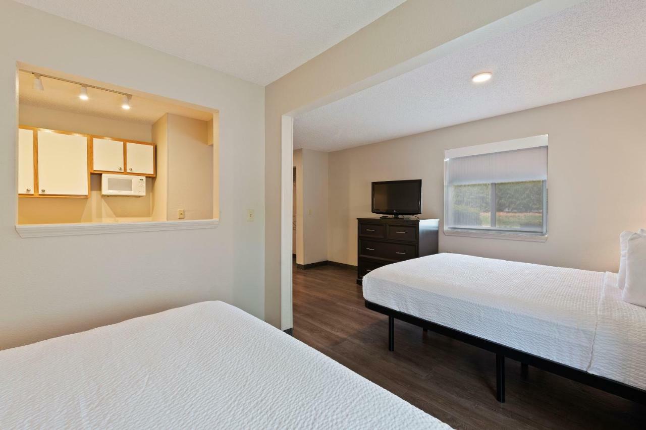 Extended Stay America Select Suites - Charlotte - University Place - E Mccullough Dr Exteriér fotografie